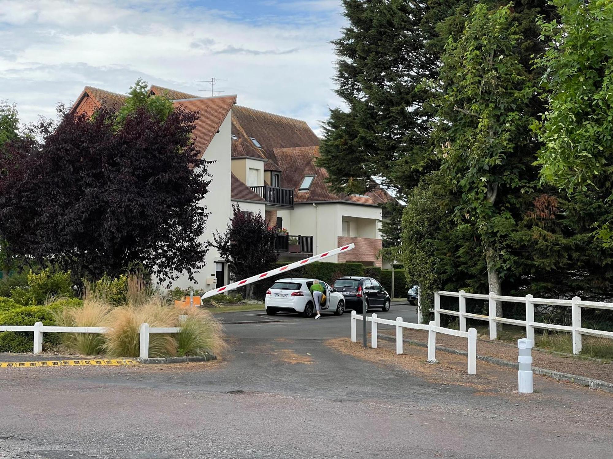 Cabourg Plage A 200M Plage Ngoại thất bức ảnh